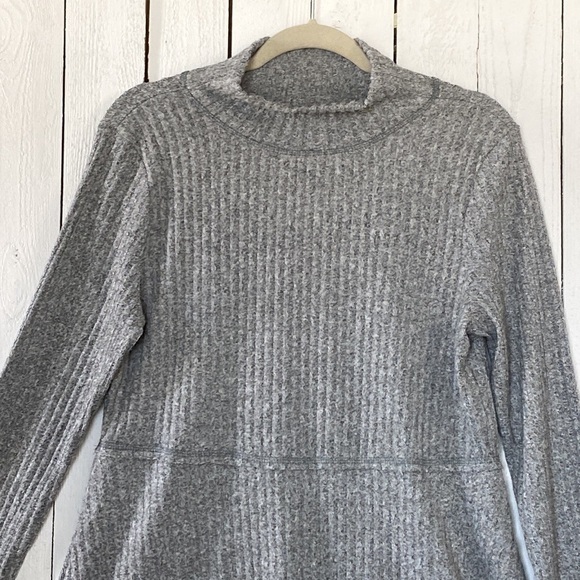 Cato Dress - Picture 2 of 7